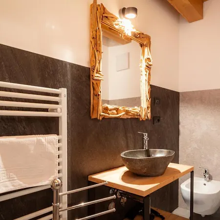 Mansarda Vale E Schena Con Vasca Idromassaggio 4 Posti Letto A Cortina D'ampezzo Lägenhet