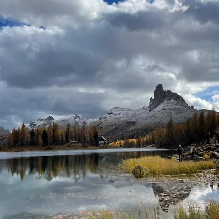 Lägenhet Mansarda Vale E Schena Con Vasca Idromassaggio 4 Posti Letto A Cortina D'ampezzo *